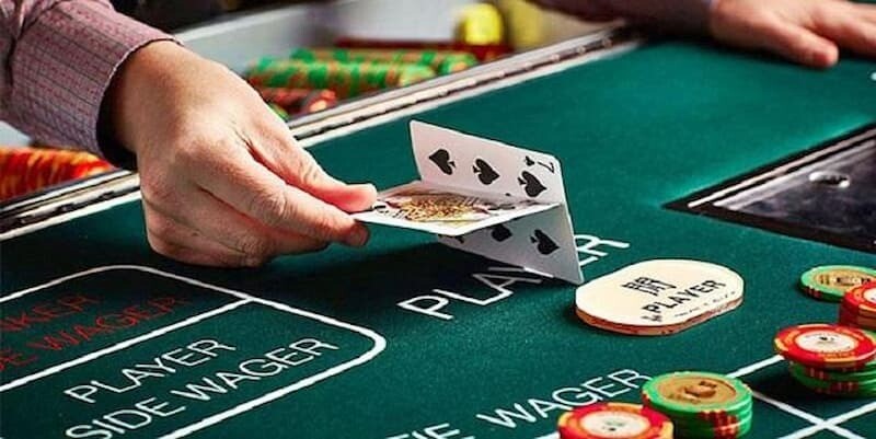 Gấp Thếp Baccarat