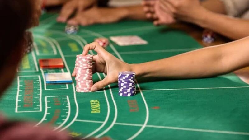 Gấp Thếp Baccarat